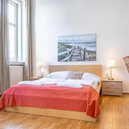 Simple Apartment Near Wiener Stadthalle Buitenkant foto