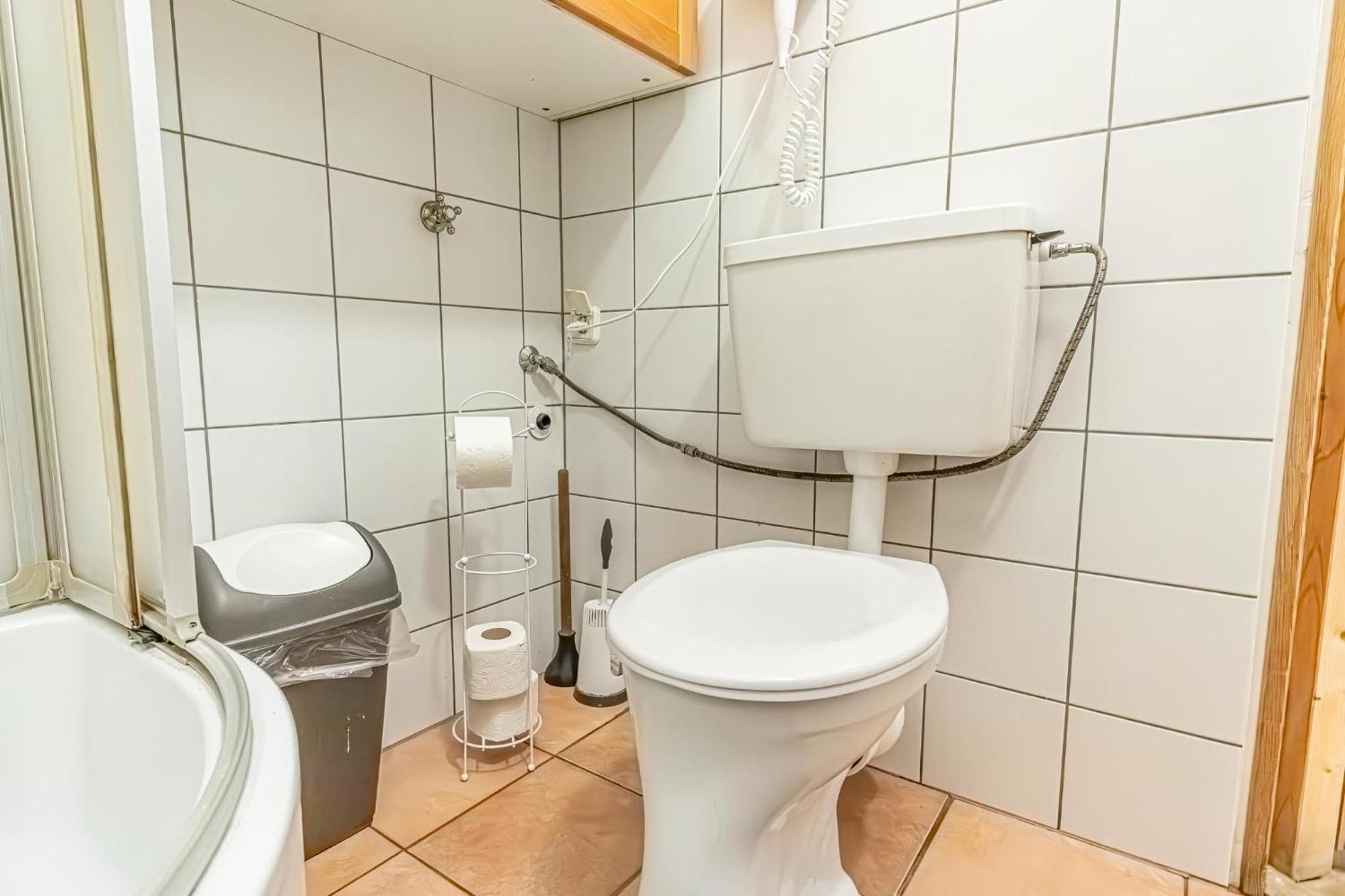 Apartment Simple Near Wiener Stadthalle *